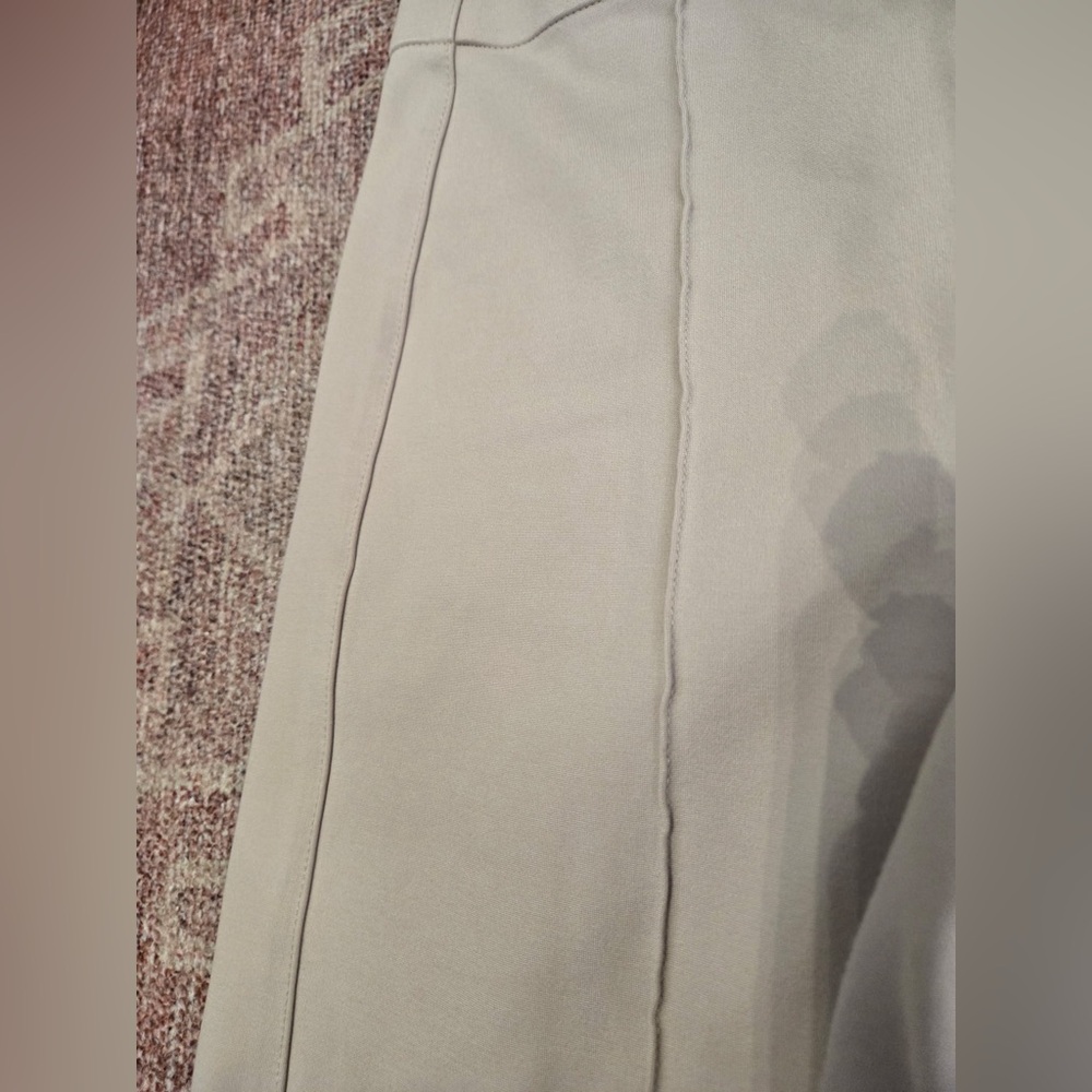 Jones & Co small pull on pintuck mid rise trouser in cream wide leg ankle - Picture 6 of 10